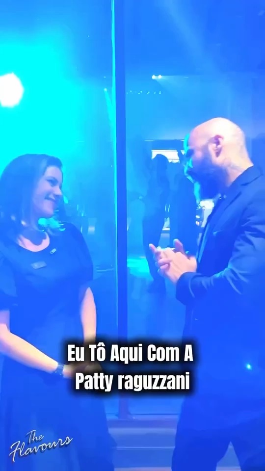 Patty Raguzani gravando depoimento sobre a The Flavours no Traffo